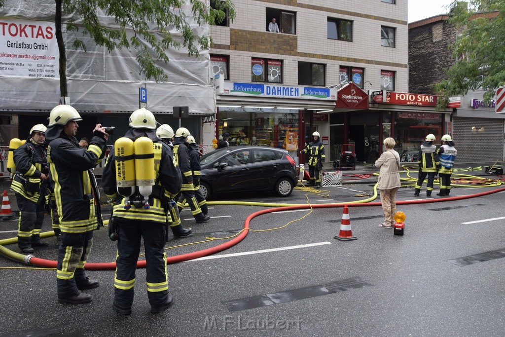 Feuer 2 Koeln Nippes Neusserstr P093.JPG - Miklos Laubert